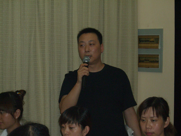 廣聯(lián)擴(kuò)建，員工“趁熱打鐵”