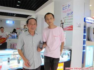 廣聯(lián)12周年店慶送出手機(jī)大獎(jiǎng)
