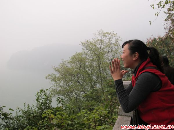 放情三游洞--廣聯(lián)2010年秋季工會(huì)出游剪影