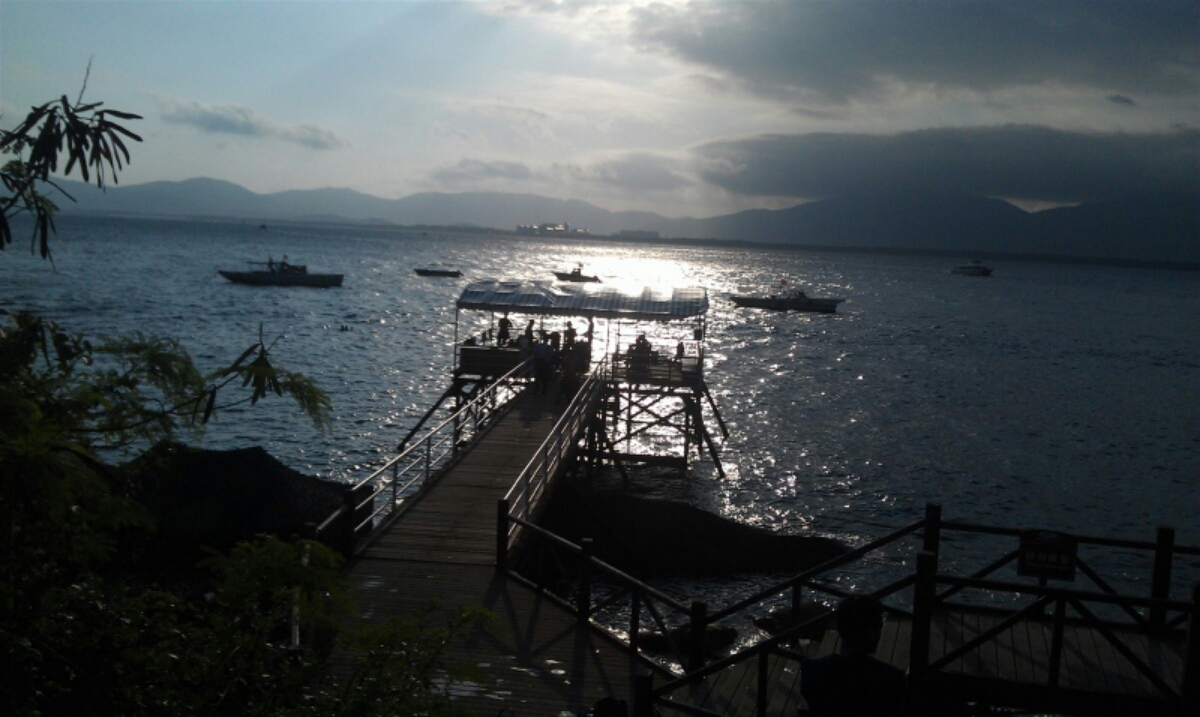 夕陽海畔
