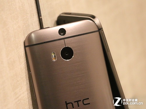 拍照創(chuàng)新HTC One M8登場