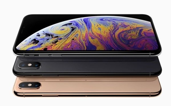 2019年iPhone新消息曝光 價(jià)格不變或?qū)⒂兄卮笊?jí)