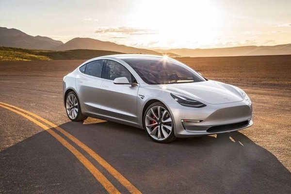 Model 3全球銷量超50萬輛 或成史上銷量最高電動(dòng)車  CNMO